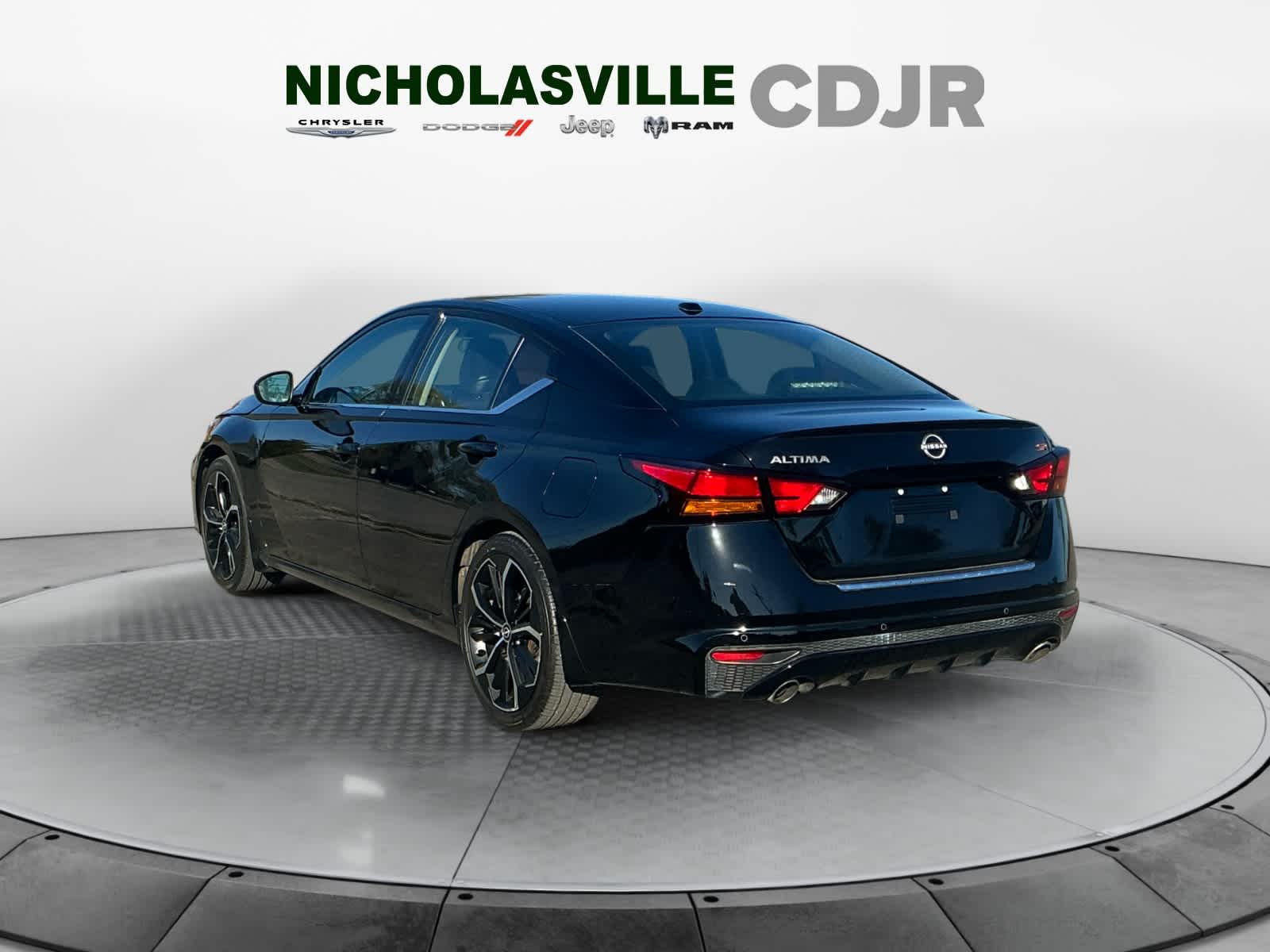 2023 Nissan Altima 2.5 SR