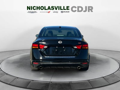 2023 Nissan Altima 2.5 SR
