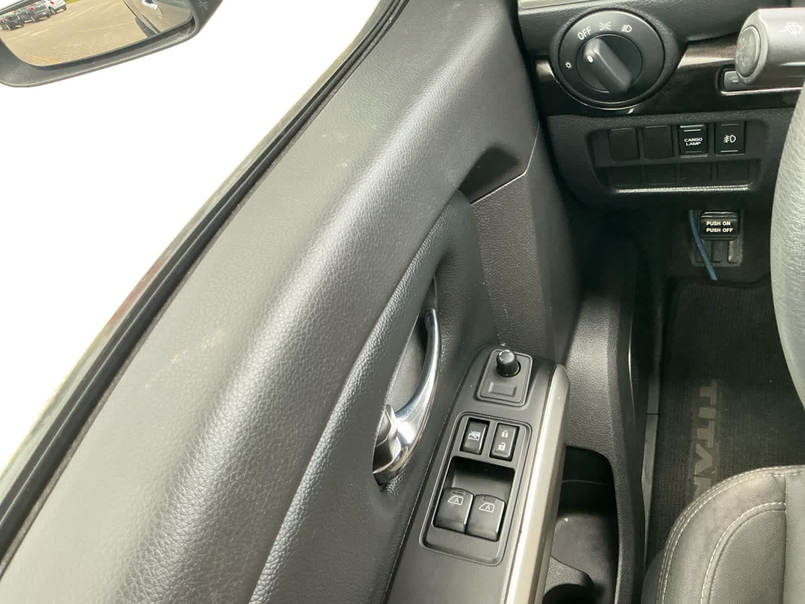 2017 Nissan TITAN XD SV Gas