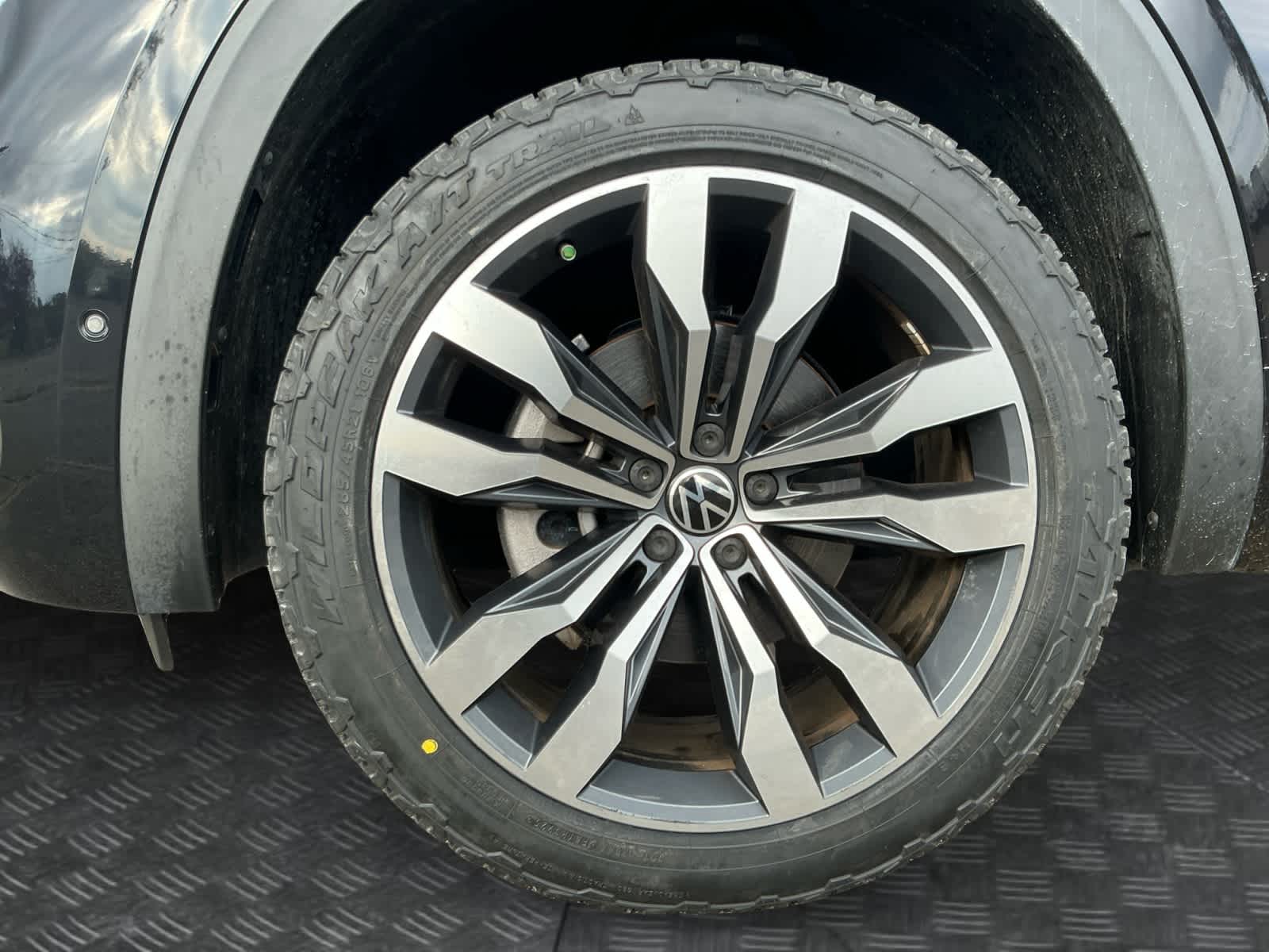 2023 Volkswagen Atlas 3.6L V6 SEL Premium R-Line