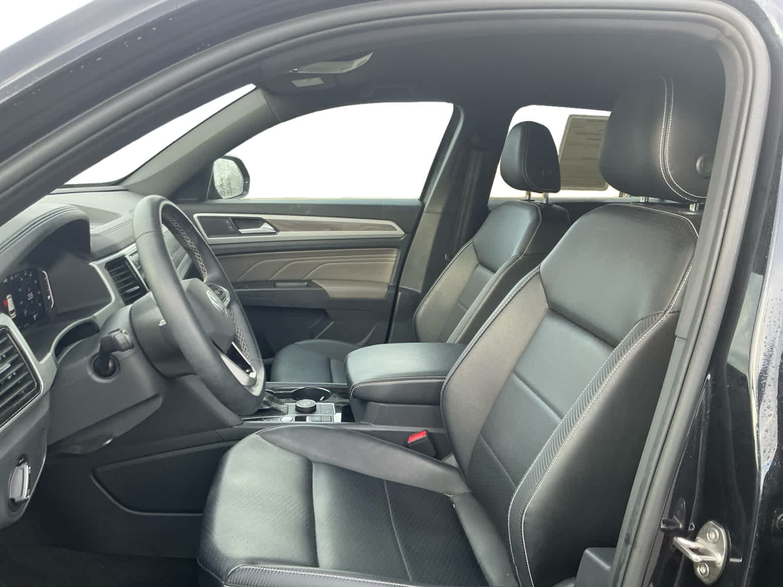 2023 Volkswagen Atlas Cross Sport 3.6L V6 SE w/Technology