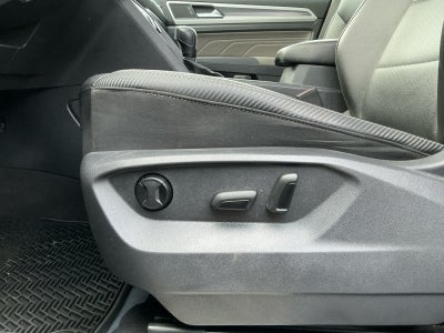 2021 Volkswagen Atlas Cross Sport 3.6L V6 SE w/Technology R-Line