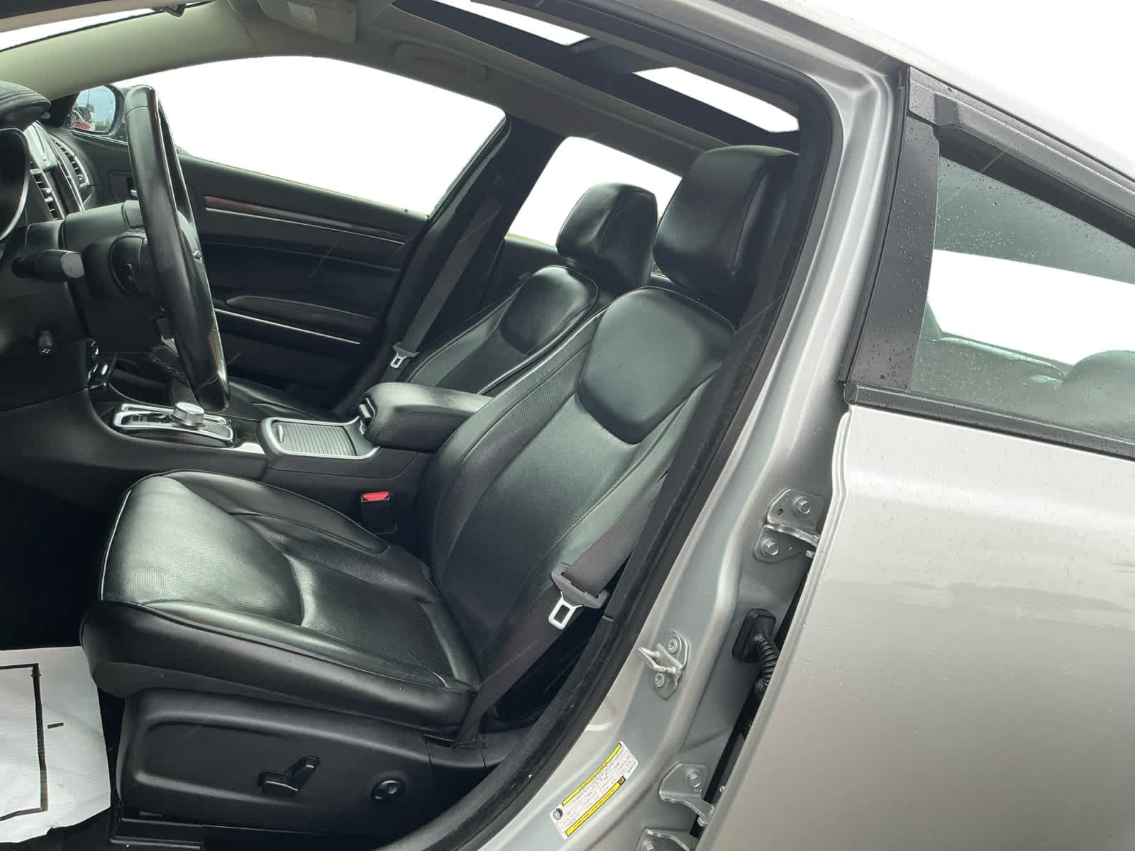 2021 Chrysler 300 Touring L AWD