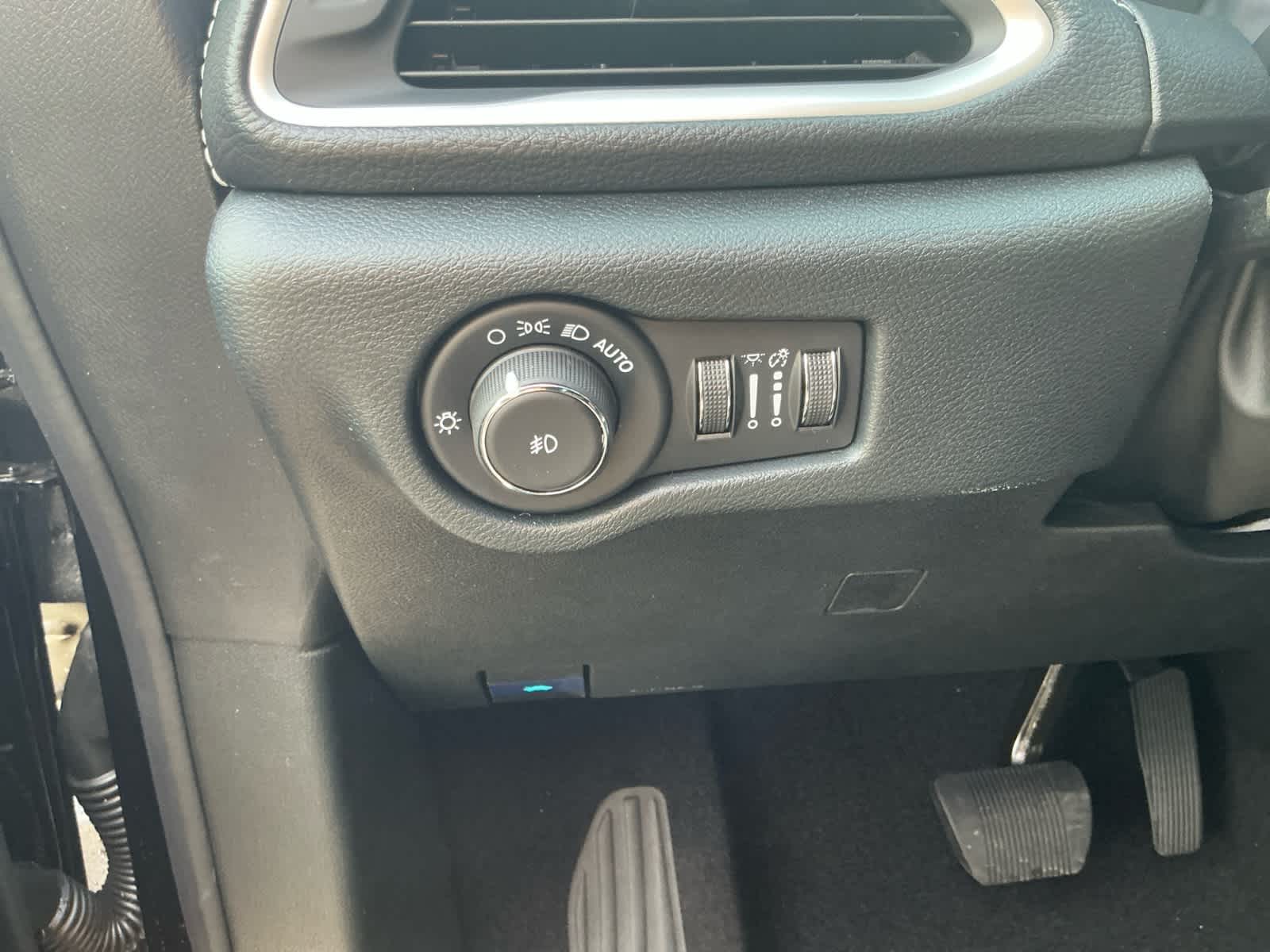 2025 Chrysler Pacifica PACIFICA SELECT