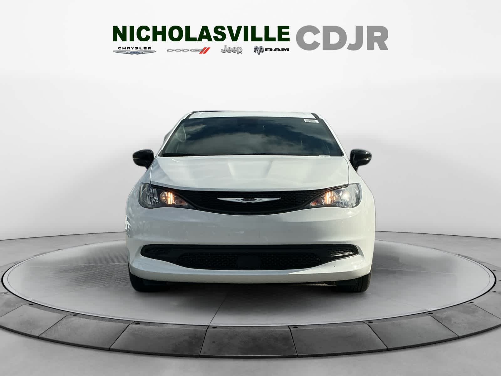 2025 Chrysler Voyager VOYAGER LX