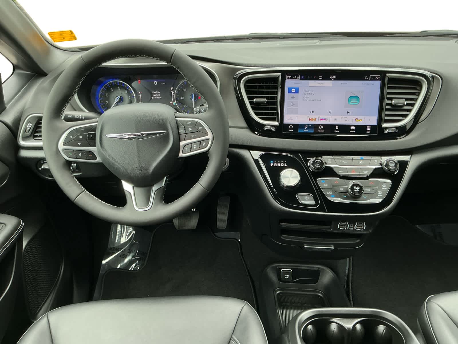 2025 Chrysler Voyager VOYAGER LX