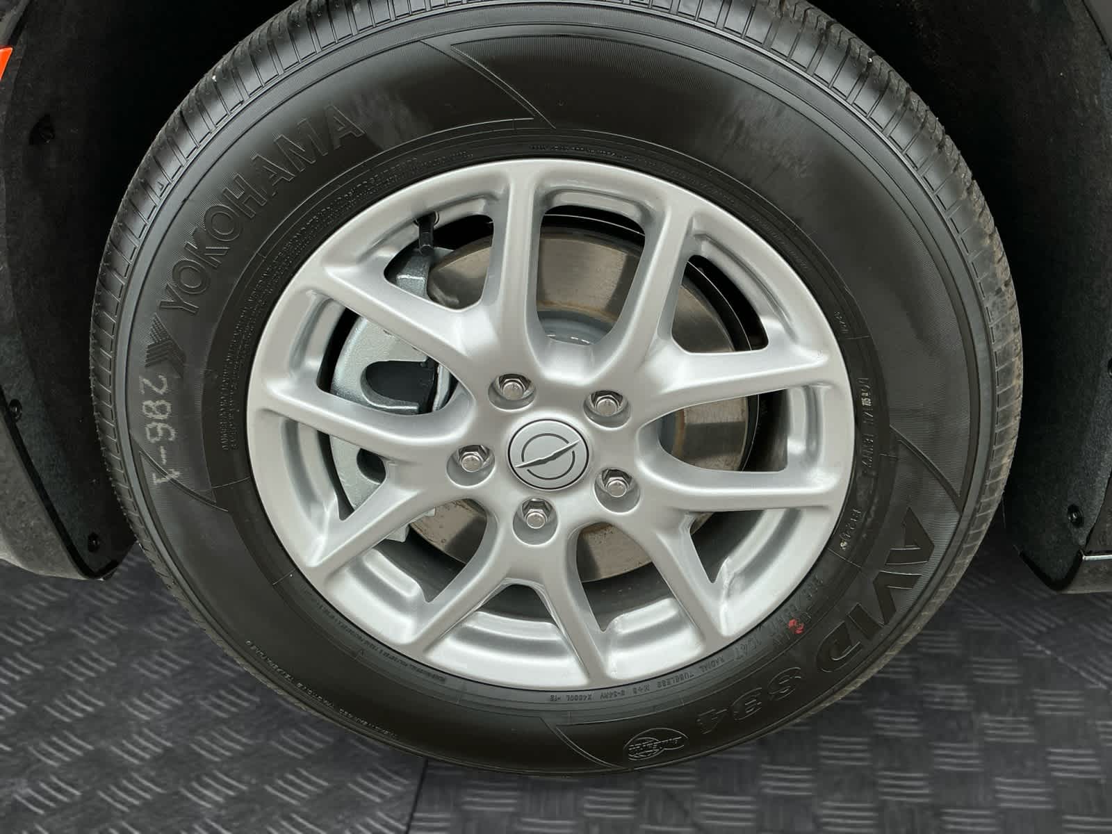 2025 Chrysler Voyager VOYAGER LX