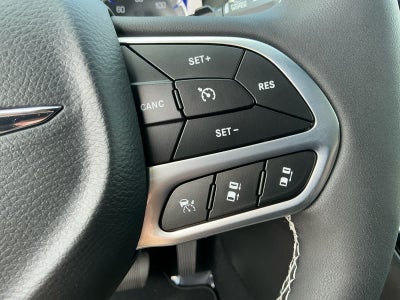 2025 Chrysler Voyager VOYAGER LX