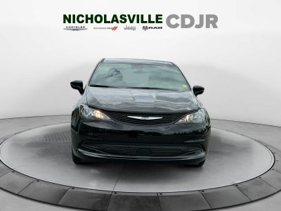 2025 Chrysler Voyager VOYAGER LX