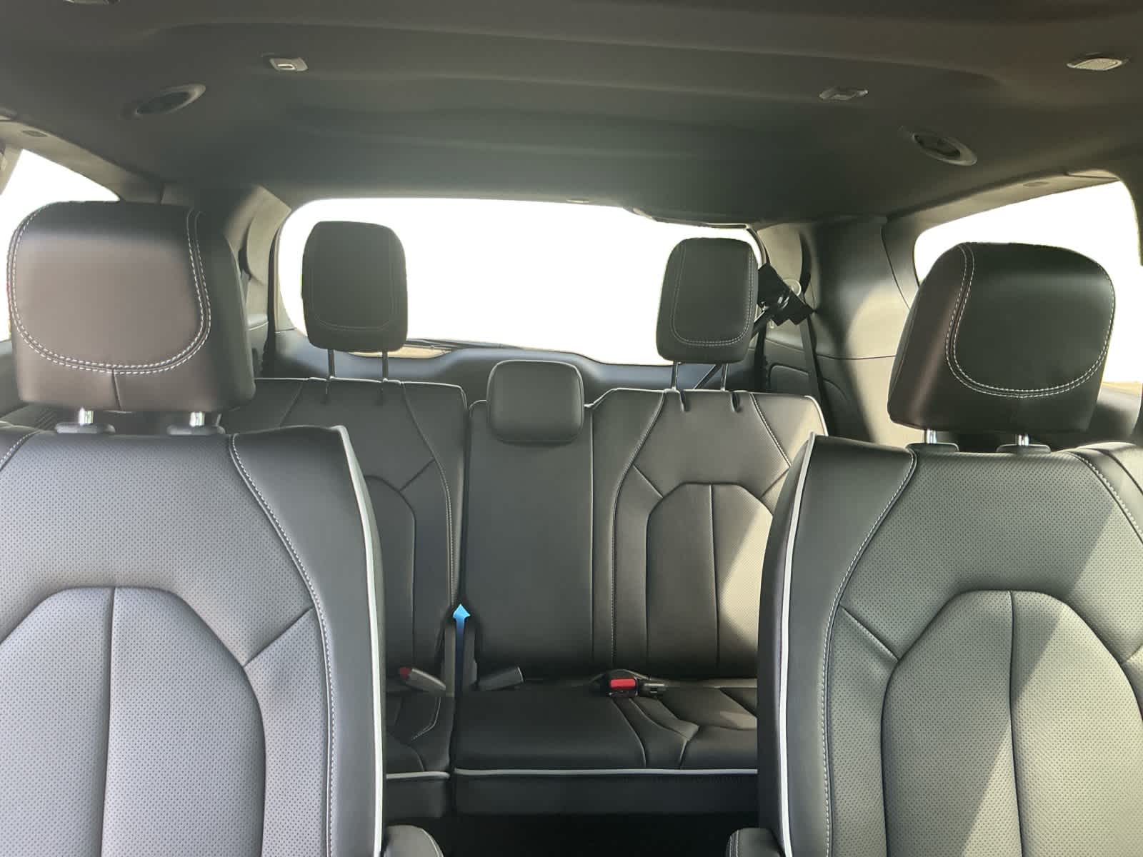 2027 Chrysler Pacifica PACIFICA LIMITED