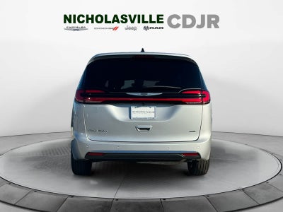 2026 Chrysler Pacifica PACIFICA SELECT AWD