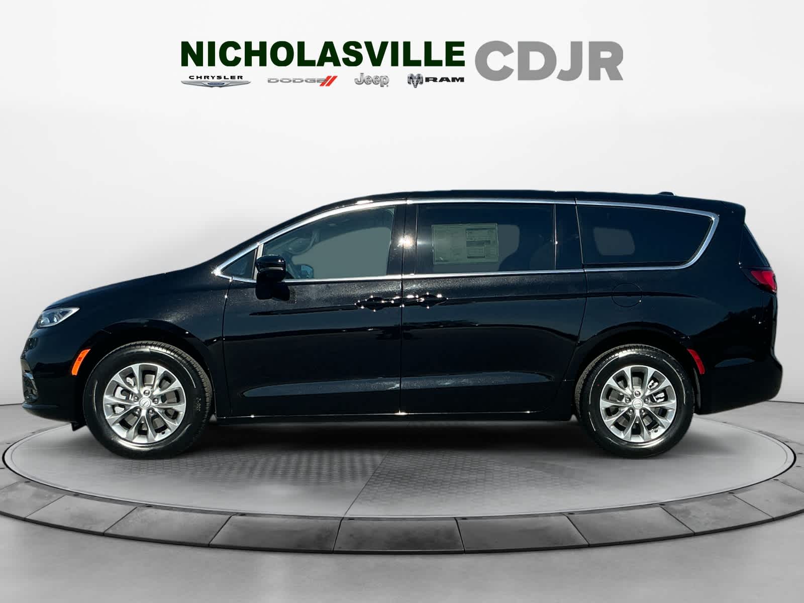 2026 Chrysler Pacifica PACIFICA SELECT AWD