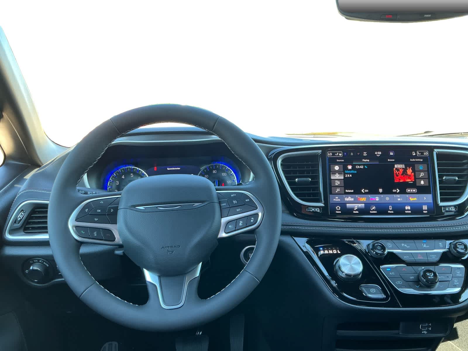 2027 Chrysler Pacifica PACIFICA SELECT AWD
