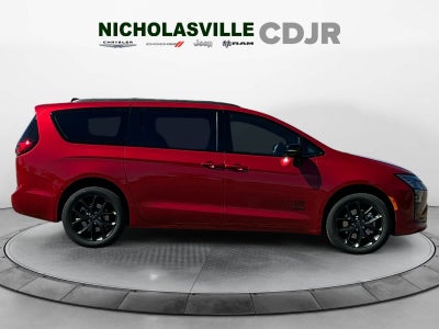 2027 Chrysler Pacifica PACIFICA SELECT AWD