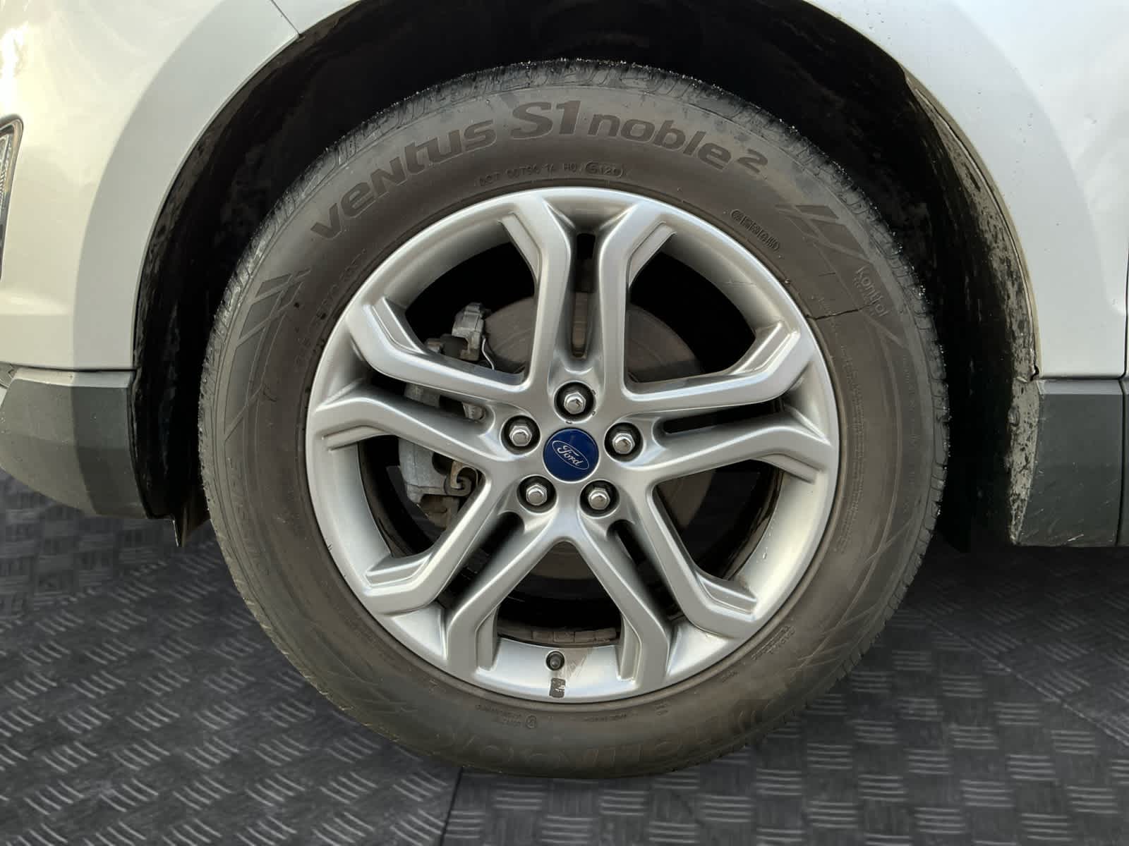 2017 Ford Edge Titanium