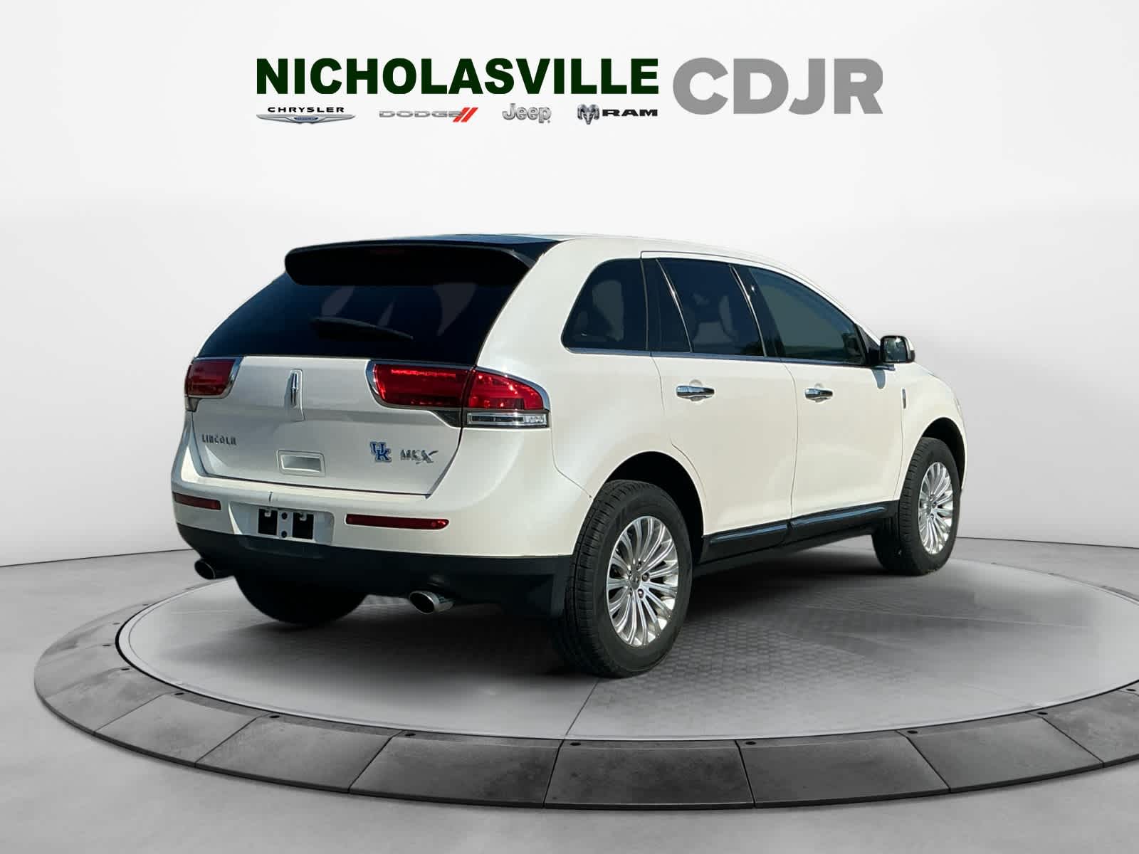 2013 Lincoln MKX FWD 4dr