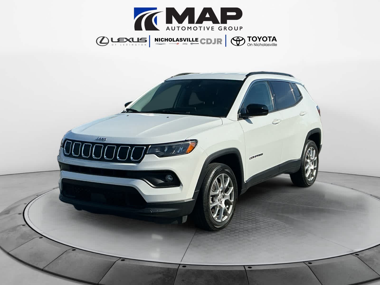 2022 Jeep Compass Latitude Lux