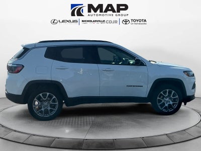 2022 Jeep Compass Latitude Lux