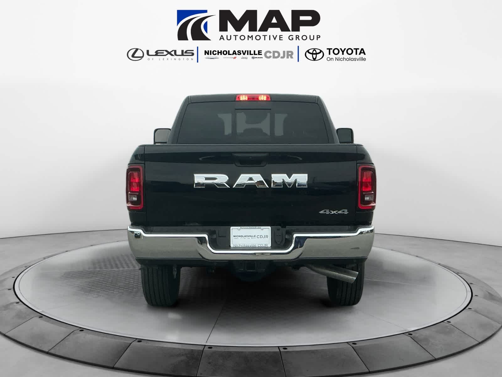 2026 RAM Ram 3500 RAM 3500 TRADESMAN CREW CAB 4X4 6'4' BOX