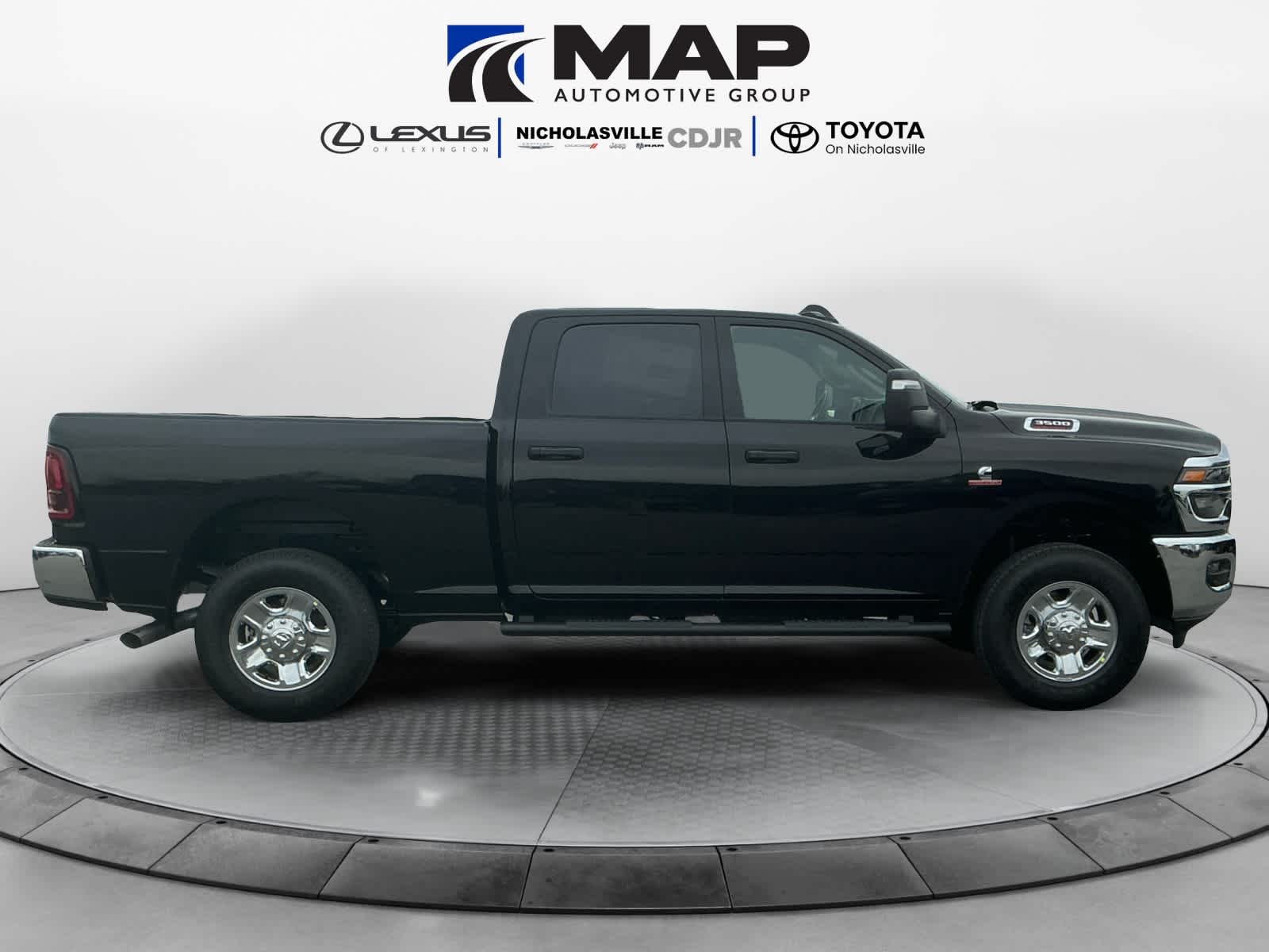 2026 RAM Ram 3500 RAM 3500 TRADESMAN CREW CAB 4X4 6'4' BOX
