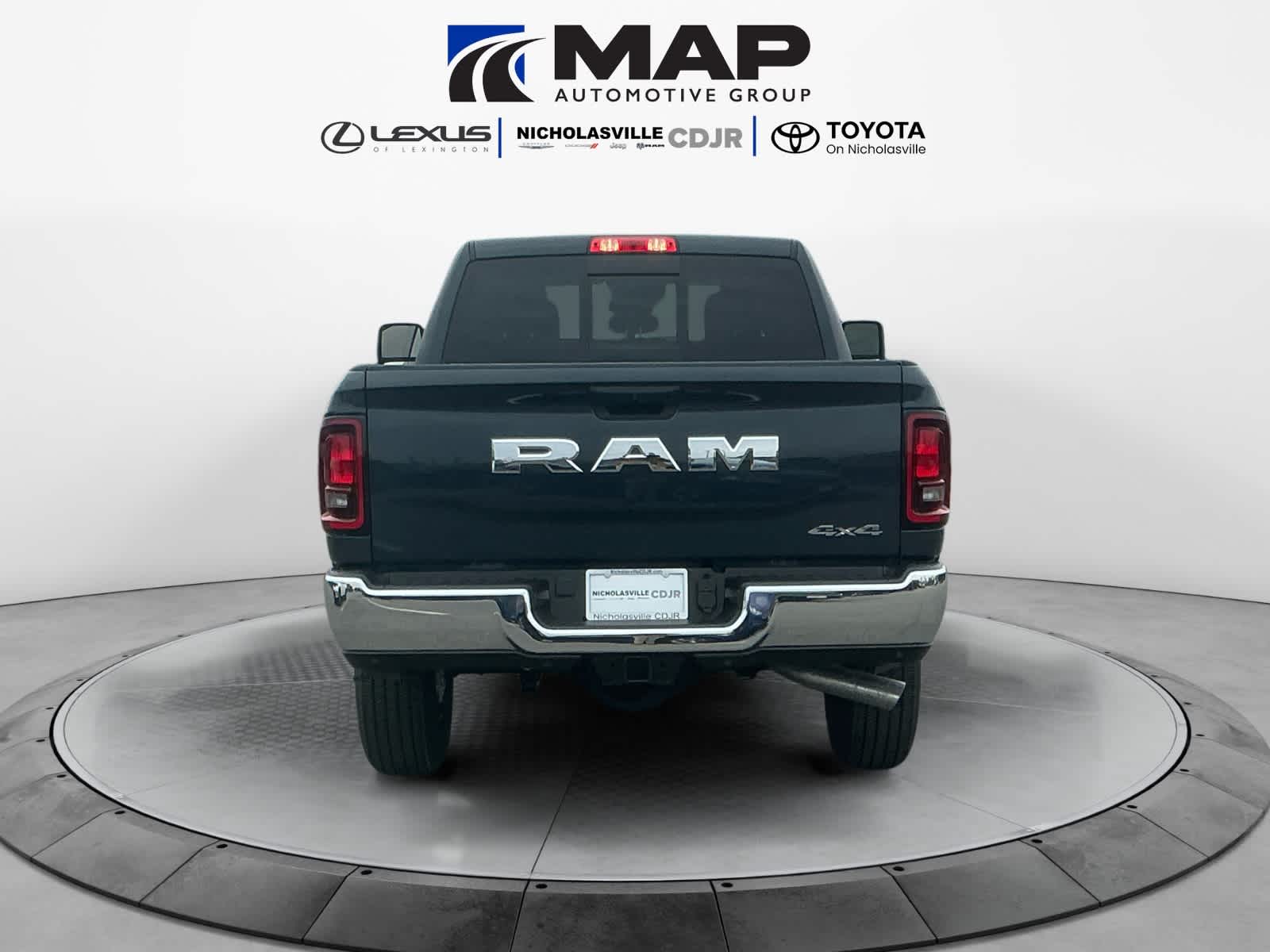2026 RAM Ram 3500 RAM 3500 TRADESMAN CREW CAB 4X4 6'4' BOX