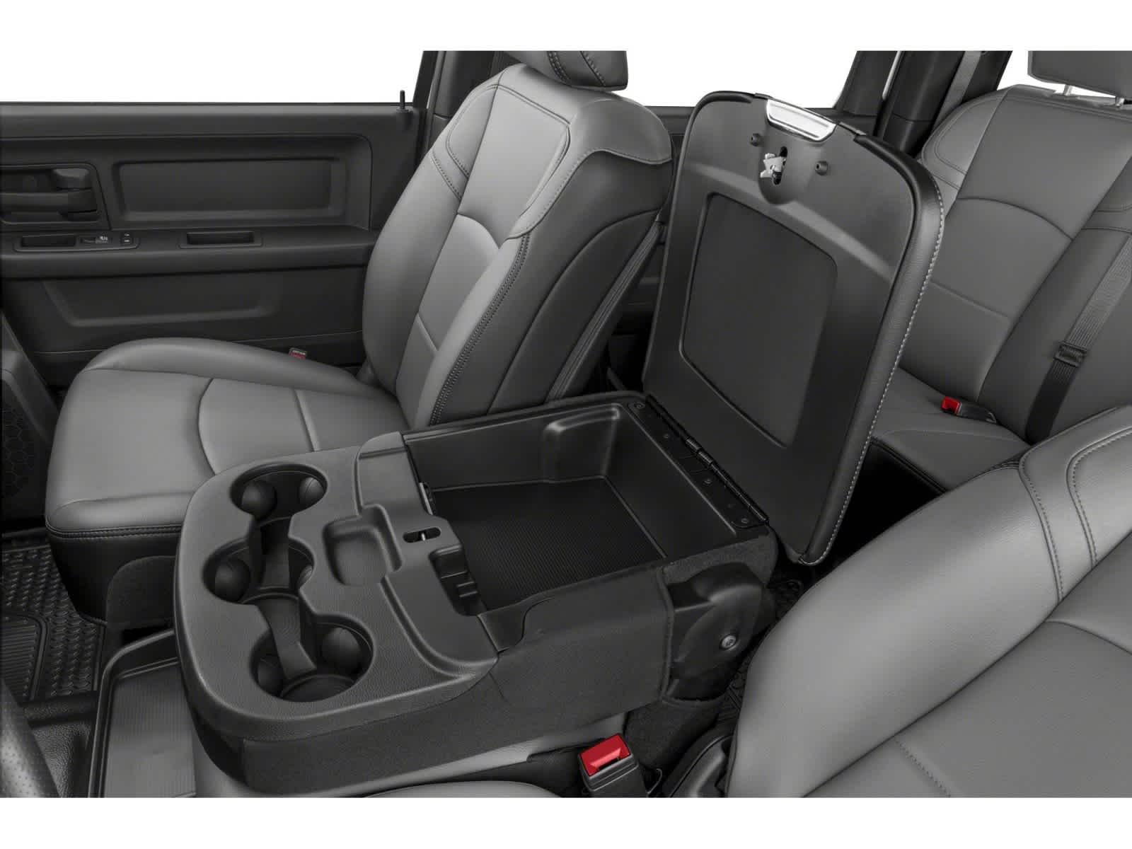 2024 RAM 3500 Tradesman Crew Cab 4x4 6'4' Box