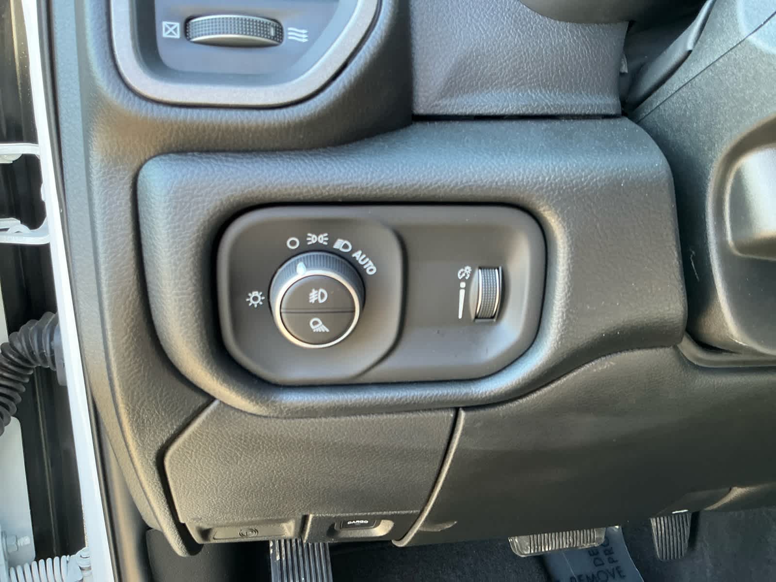 2026 RAM Ram 3500 RAM 3500 TRADESMAN CREW CAB 4X4 6'4' BOX