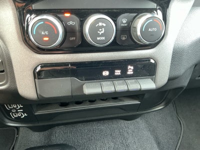 2024 RAM 3500 Tradesman Crew Cab 4x4 6'4' Box