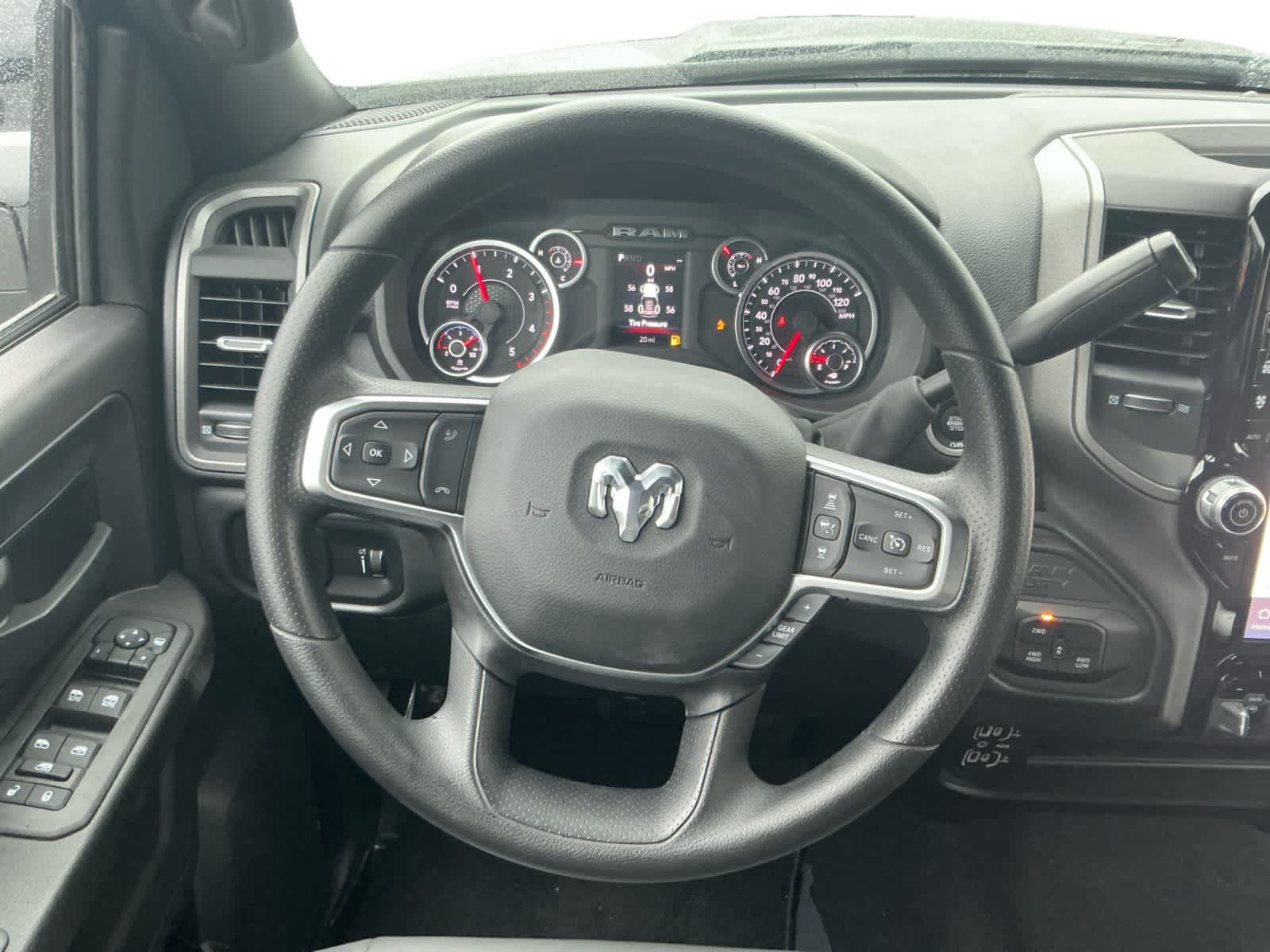 2026 RAM Ram 2500 RAM 2500 TRADESMAN CREW CAB 4X4 6'4' BOX