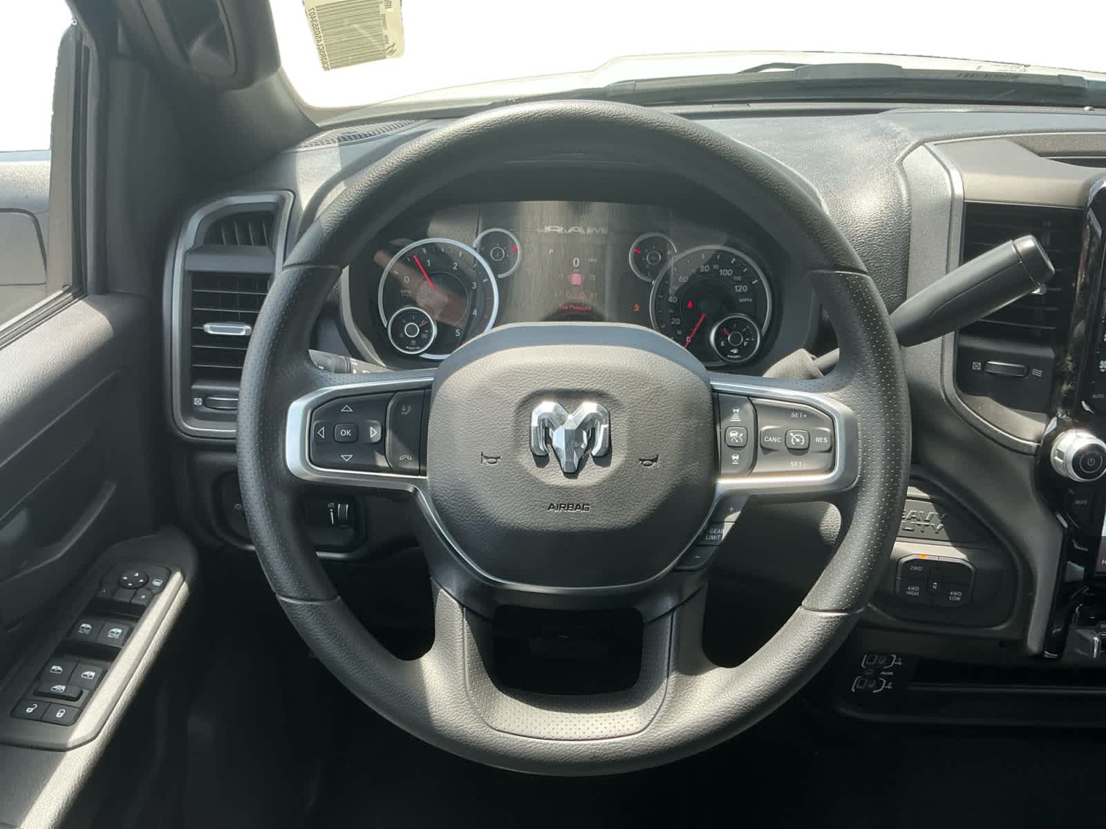 2025 RAM Ram 2500 RAM 2500 TRADESMAN CREW CAB 4X4 6'4' BOX