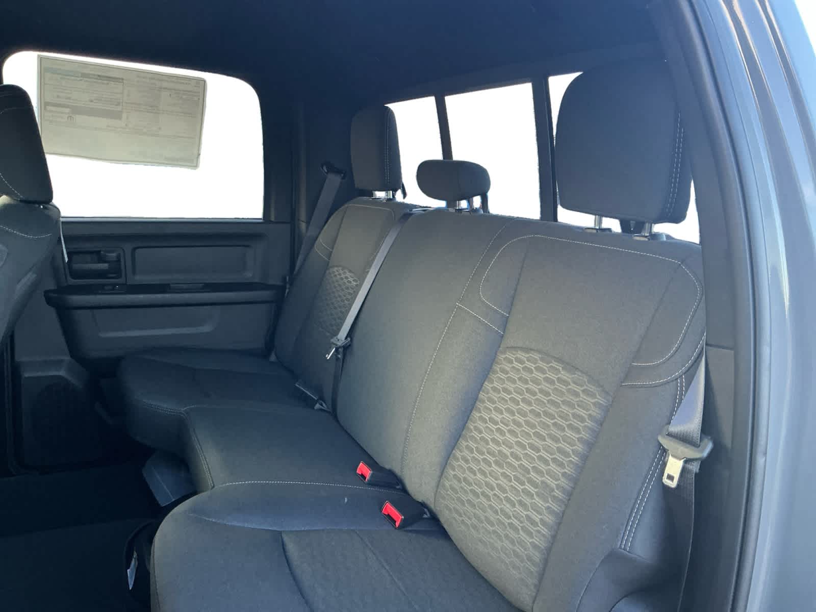 2026 RAM Ram 2500 RAM 2500 BLACK EXPRESS CREW CAB 4X4 6'4' BOX