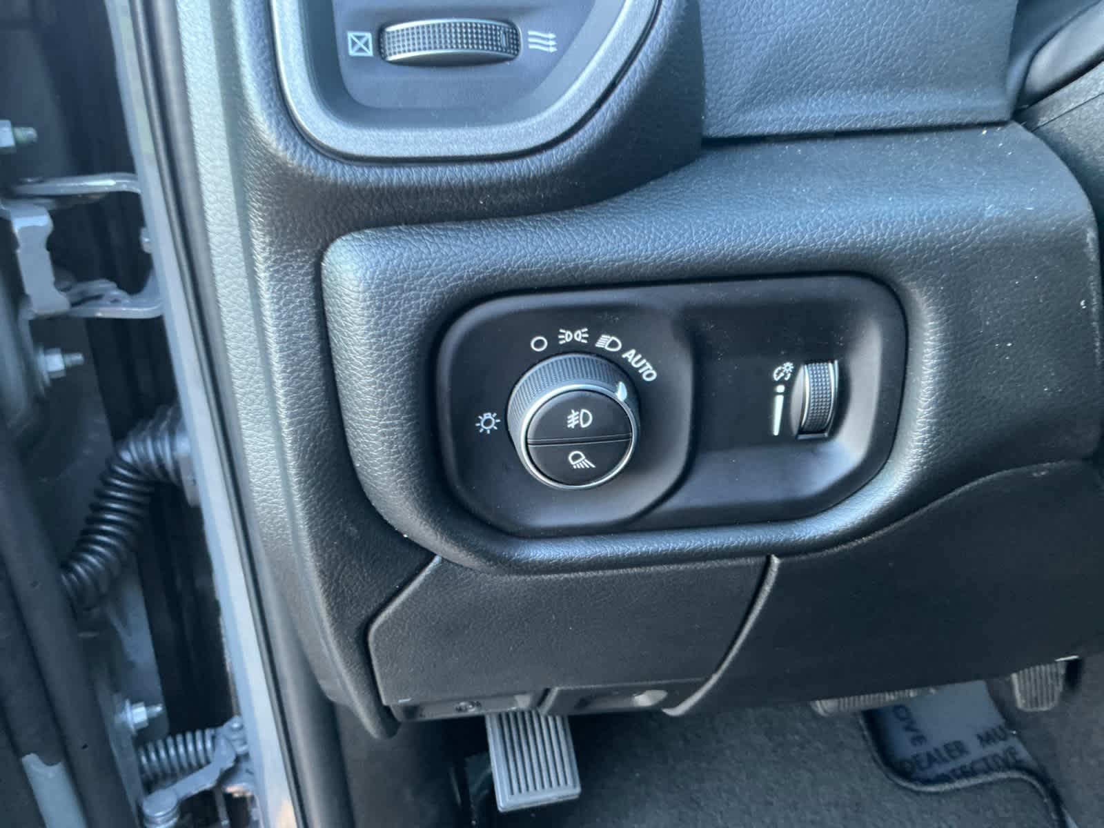 2026 RAM Ram 2500 RAM 2500 BLACK EXPRESS CREW CAB 4X4 6'4' BOX