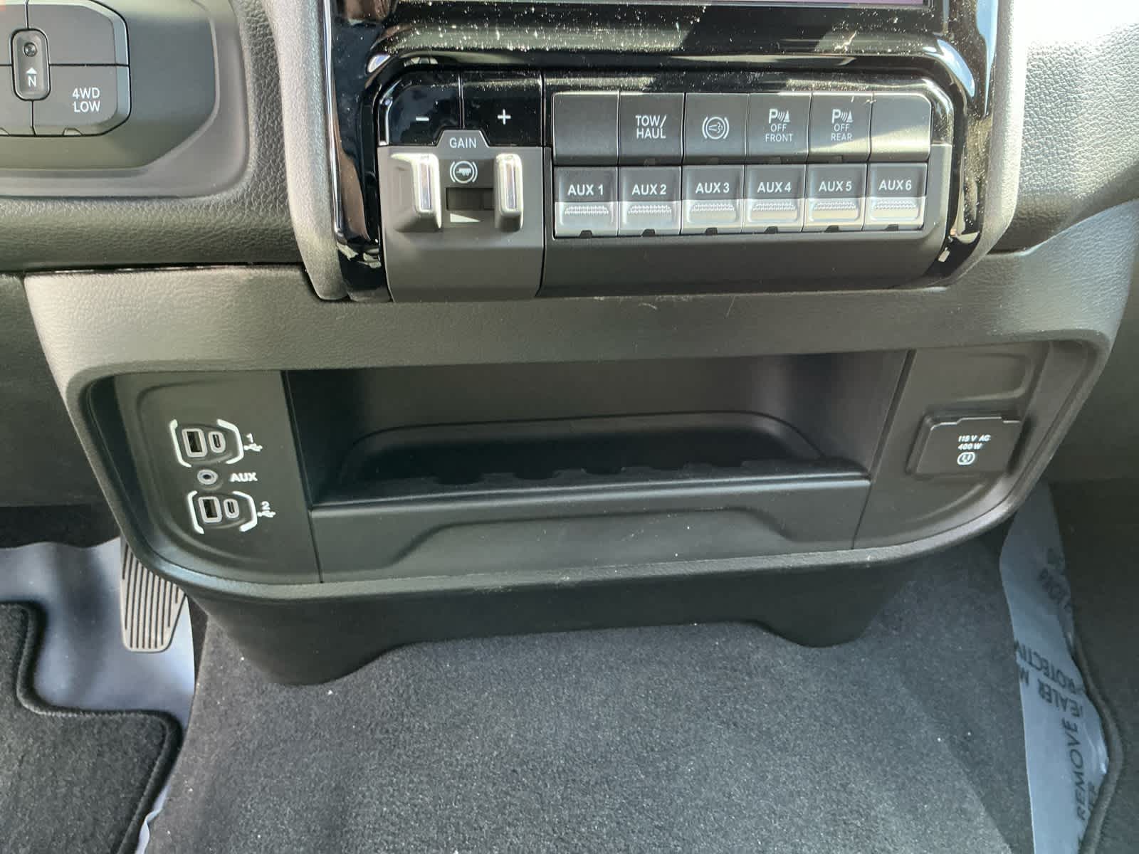 2026 RAM Ram 2500 RAM 2500 TRADESMAN CREW CAB 4X4 6'4' BOX