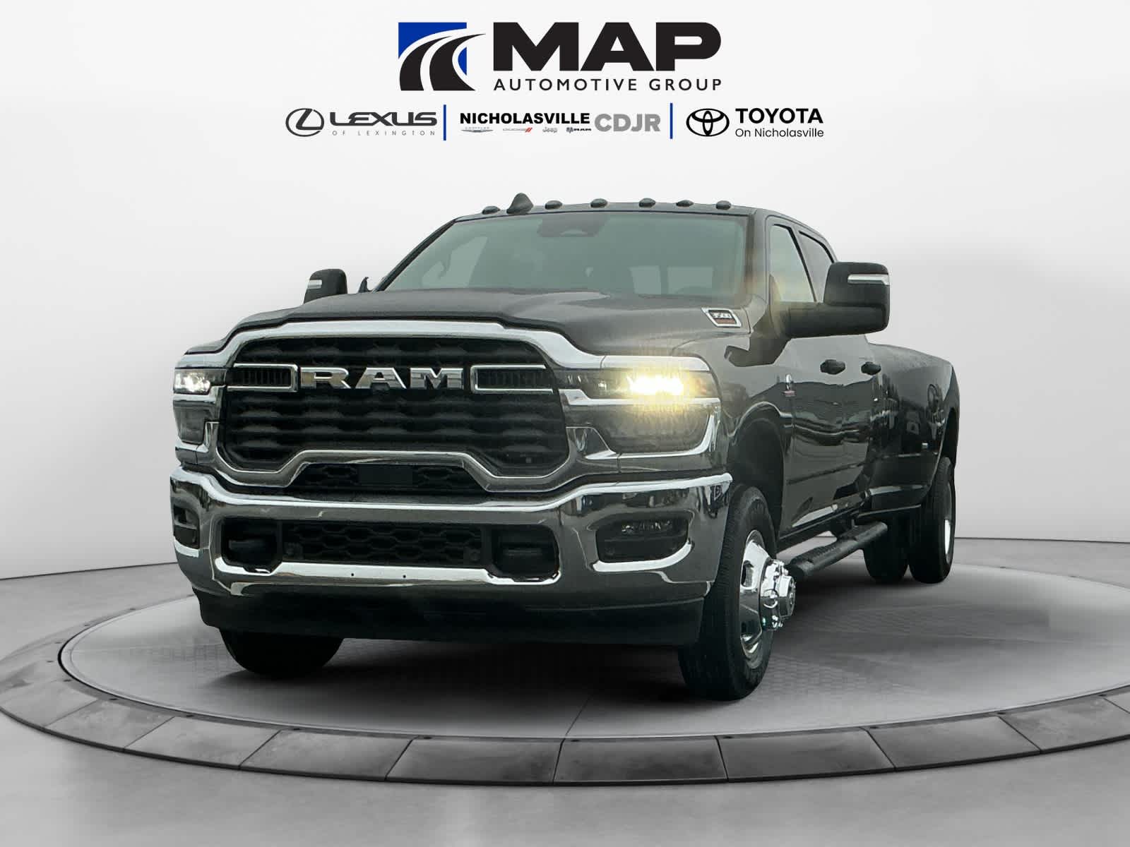 2026 RAM Ram 3500 RAM 3500 TRADESMAN CREW CAB 4X4 8' BOX