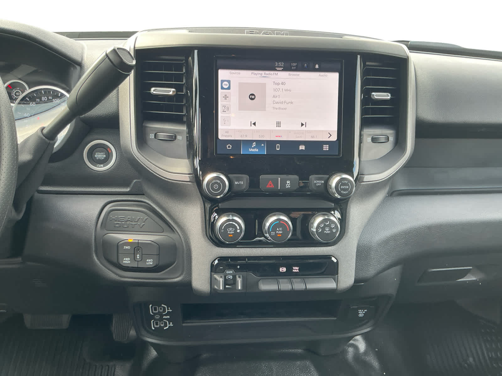 2026 RAM Ram 3500 RAM 3500 TRADESMAN CREW CAB 4X4 8' BOX