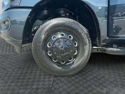 2026 RAM Ram 3500 RAM 3500 LARAMIE CREW CAB 4X4 8' BOX