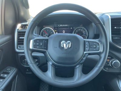 2026 RAM 1500 RAM 1500 EXPRESS CREW CAB 4X4 5'7' BOX