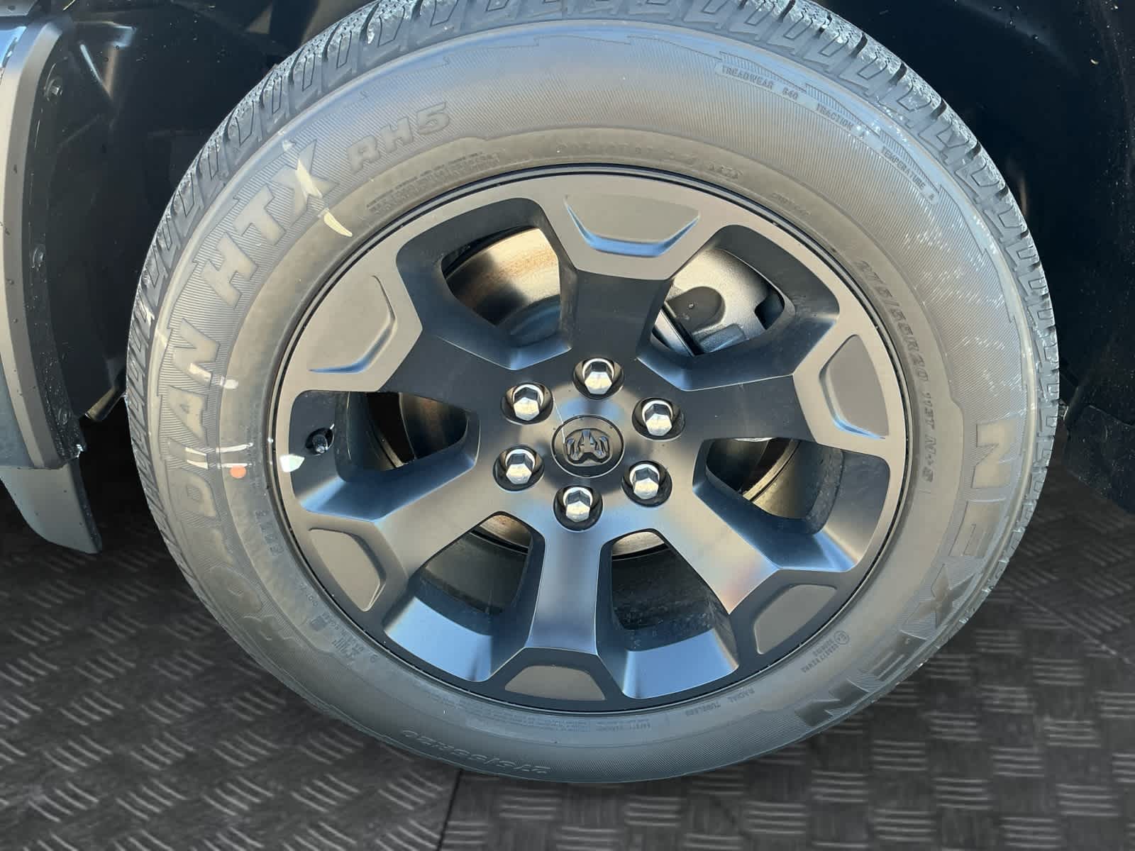 2026 RAM 1500 RAM 1500 EXPRESS CREW CAB 4X4 5'7' BOX