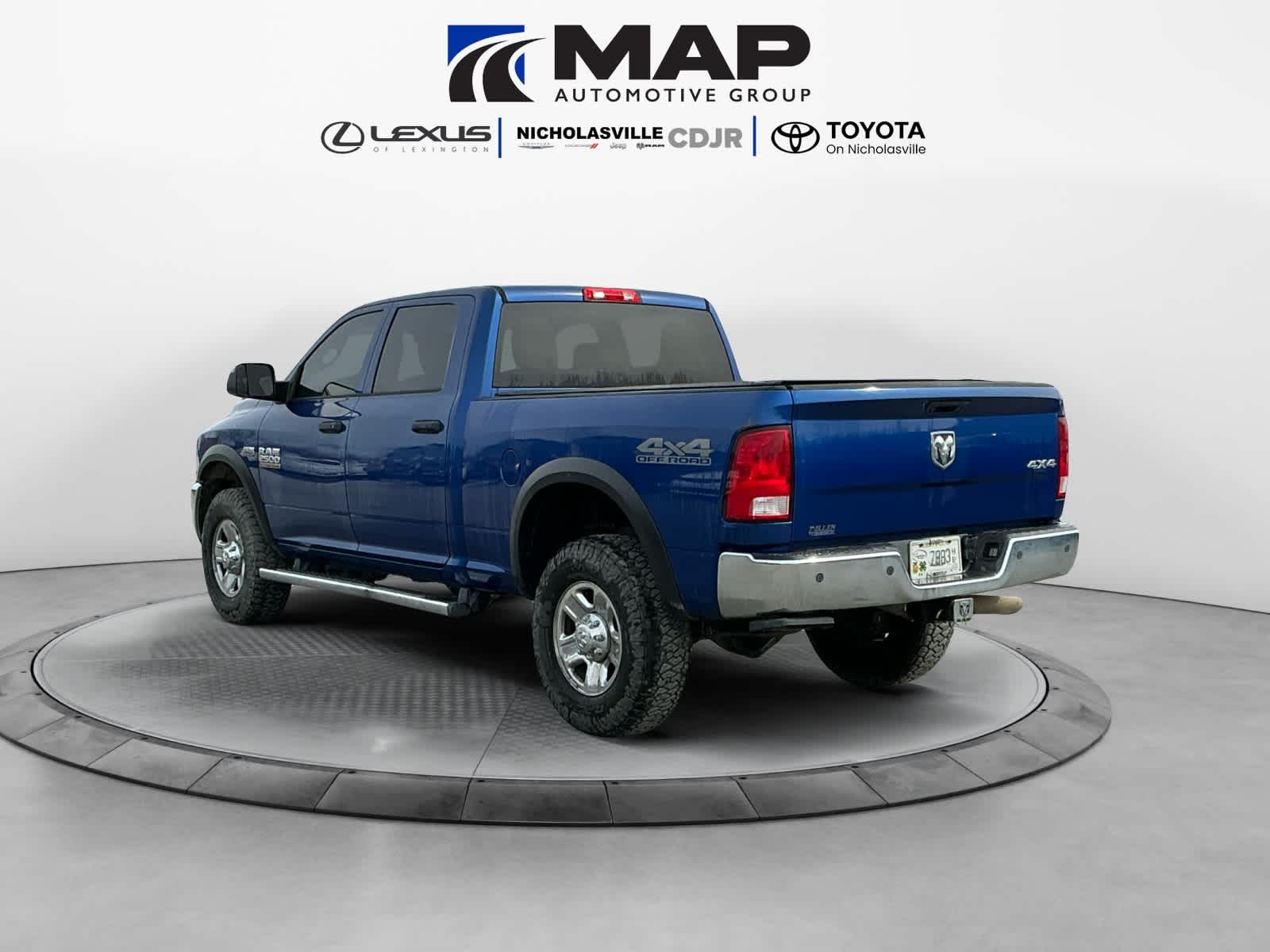 2017 RAM 2500 Tradesman Crew Cab 4x4 6'4' Box