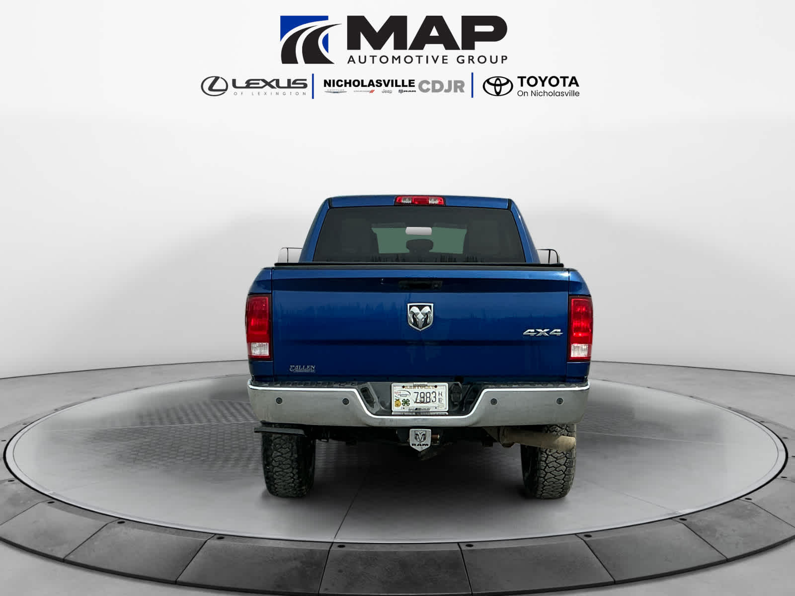 2017 RAM 2500 Tradesman Crew Cab 4x4 6'4' Box
