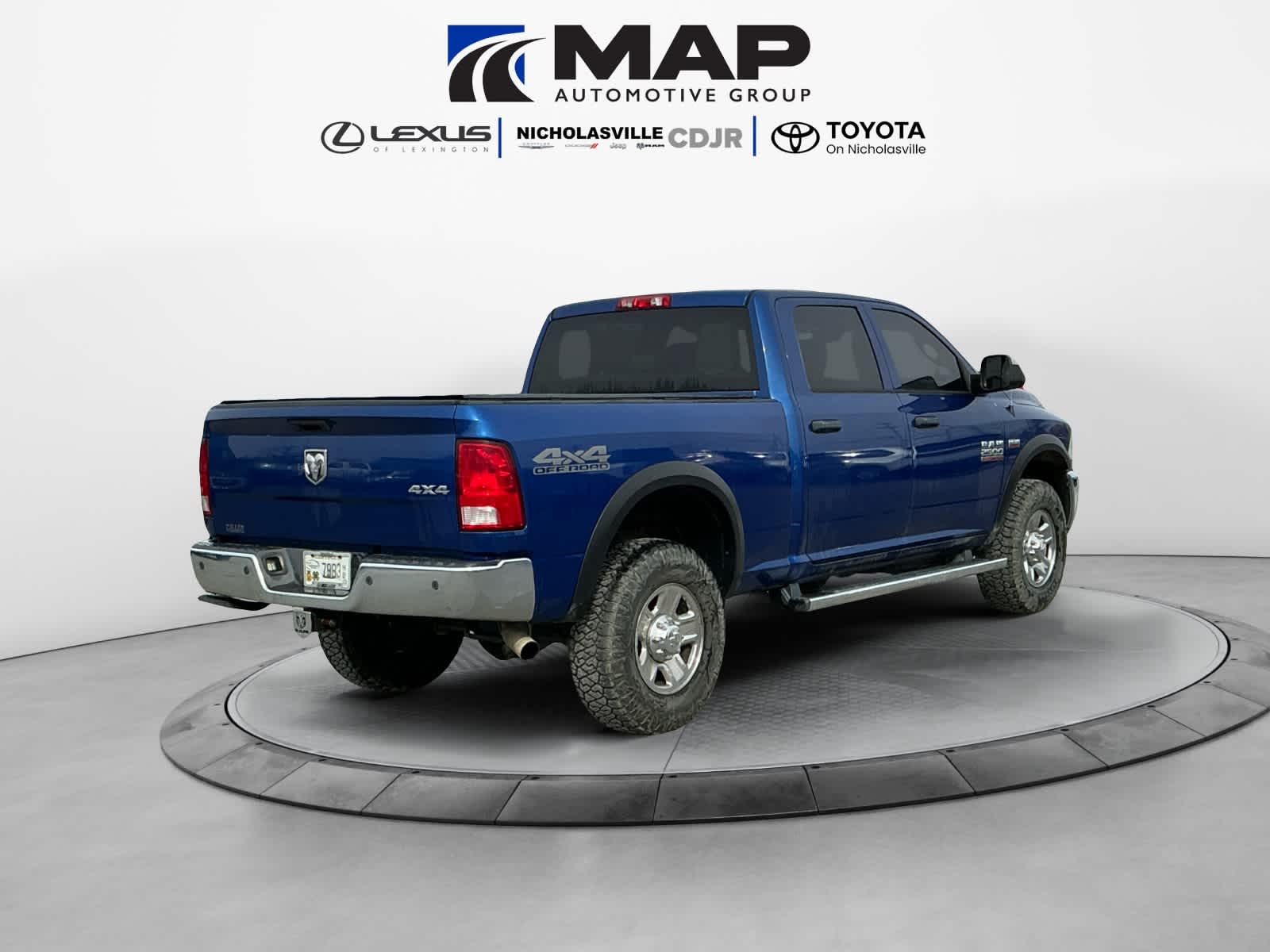 2017 RAM 2500 Tradesman Crew Cab 4x4 6'4' Box