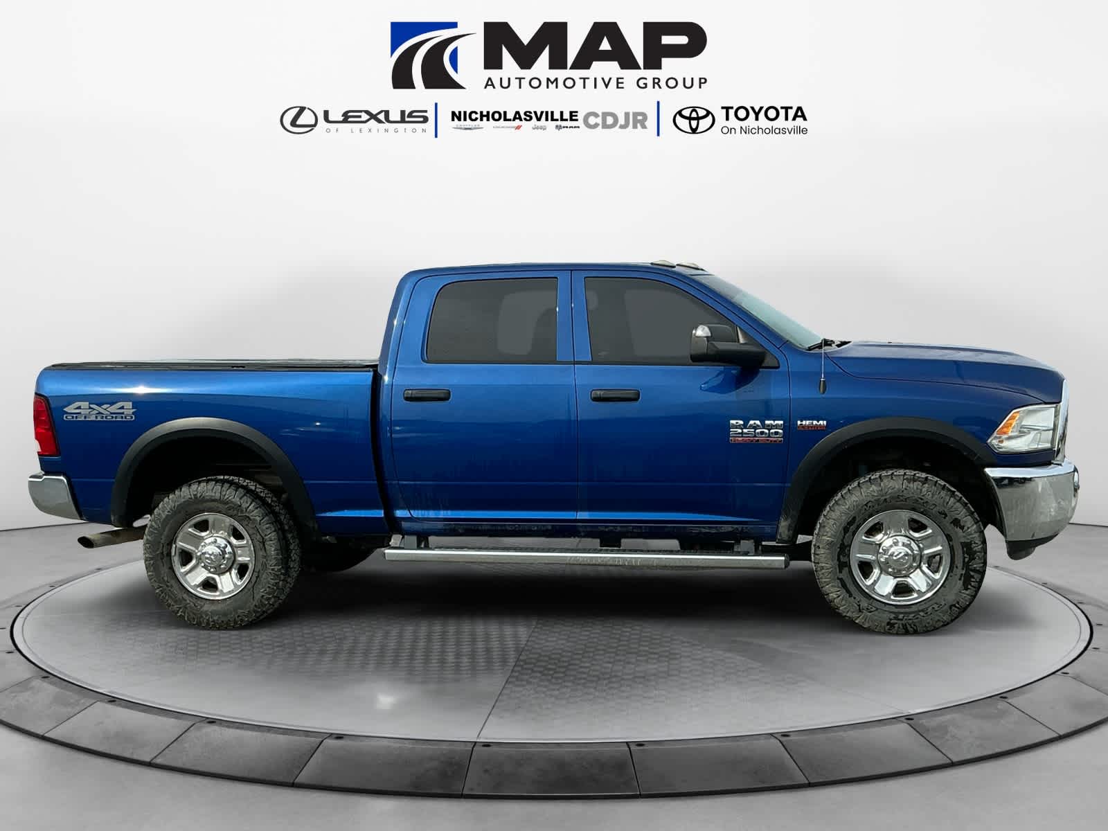 2017 RAM 2500 Tradesman Crew Cab 4x4 6'4' Box