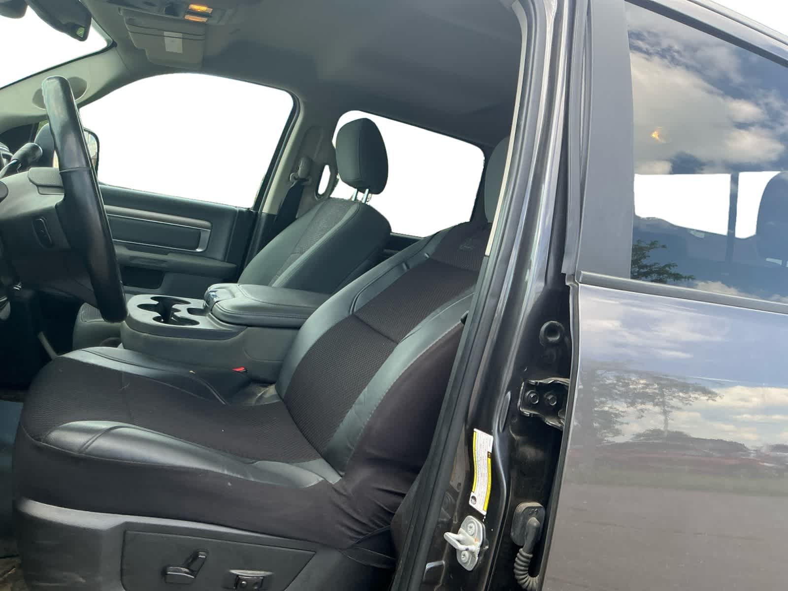 2018 RAM 2500 Big Horn Crew Cab 4x4 6'4' Box