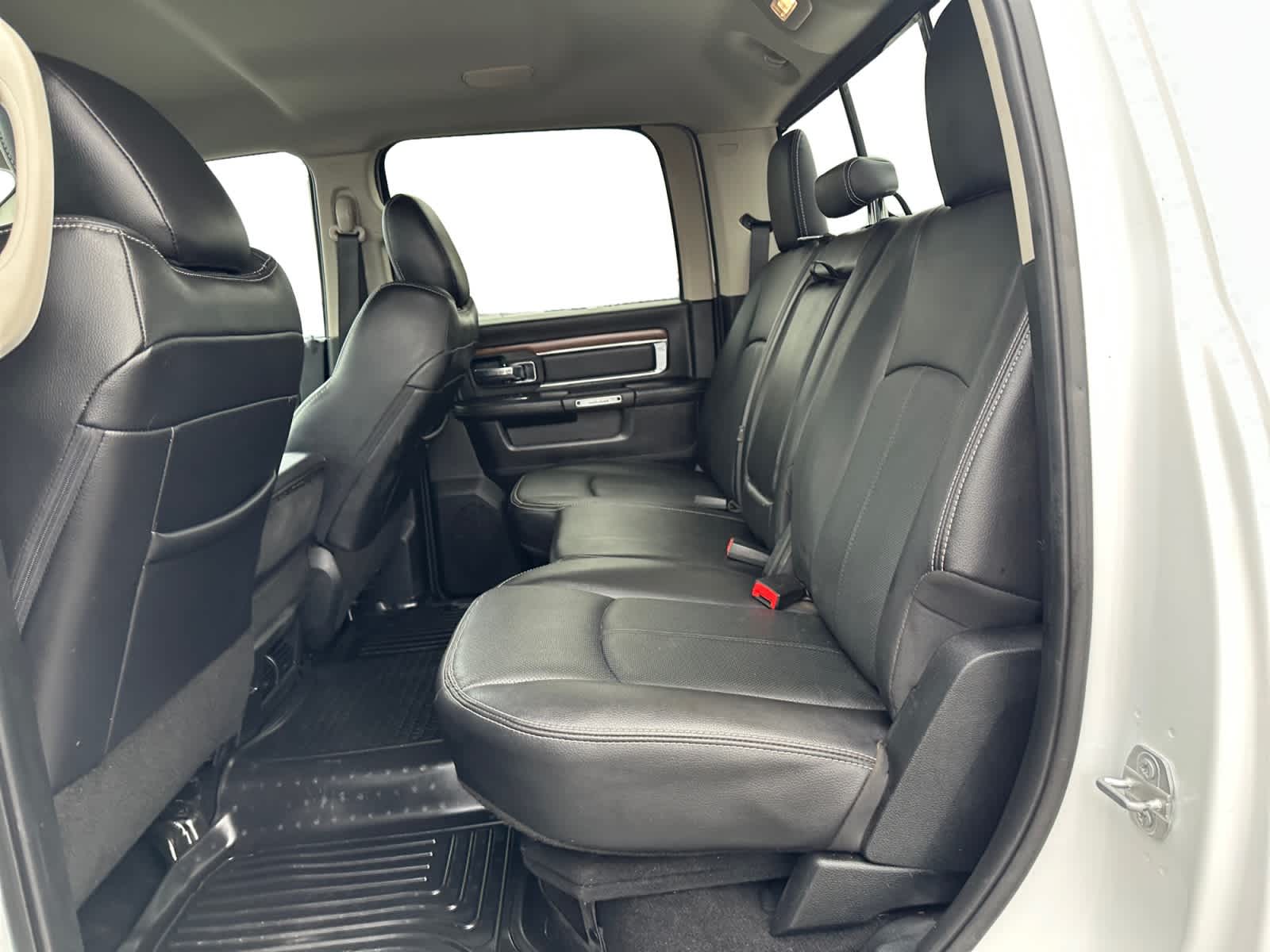 2018 RAM 2500 Laramie Crew Cab 4x4 8' Box