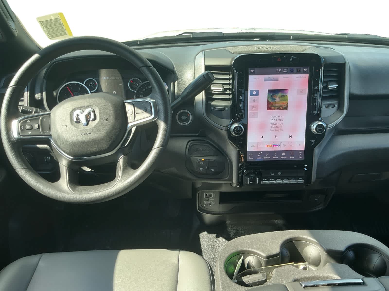 2026 RAM Ram 3500 Chassis Cab RAM 3500 TRADESMAN CREW CAB CHASSIS 4X4 60' CA