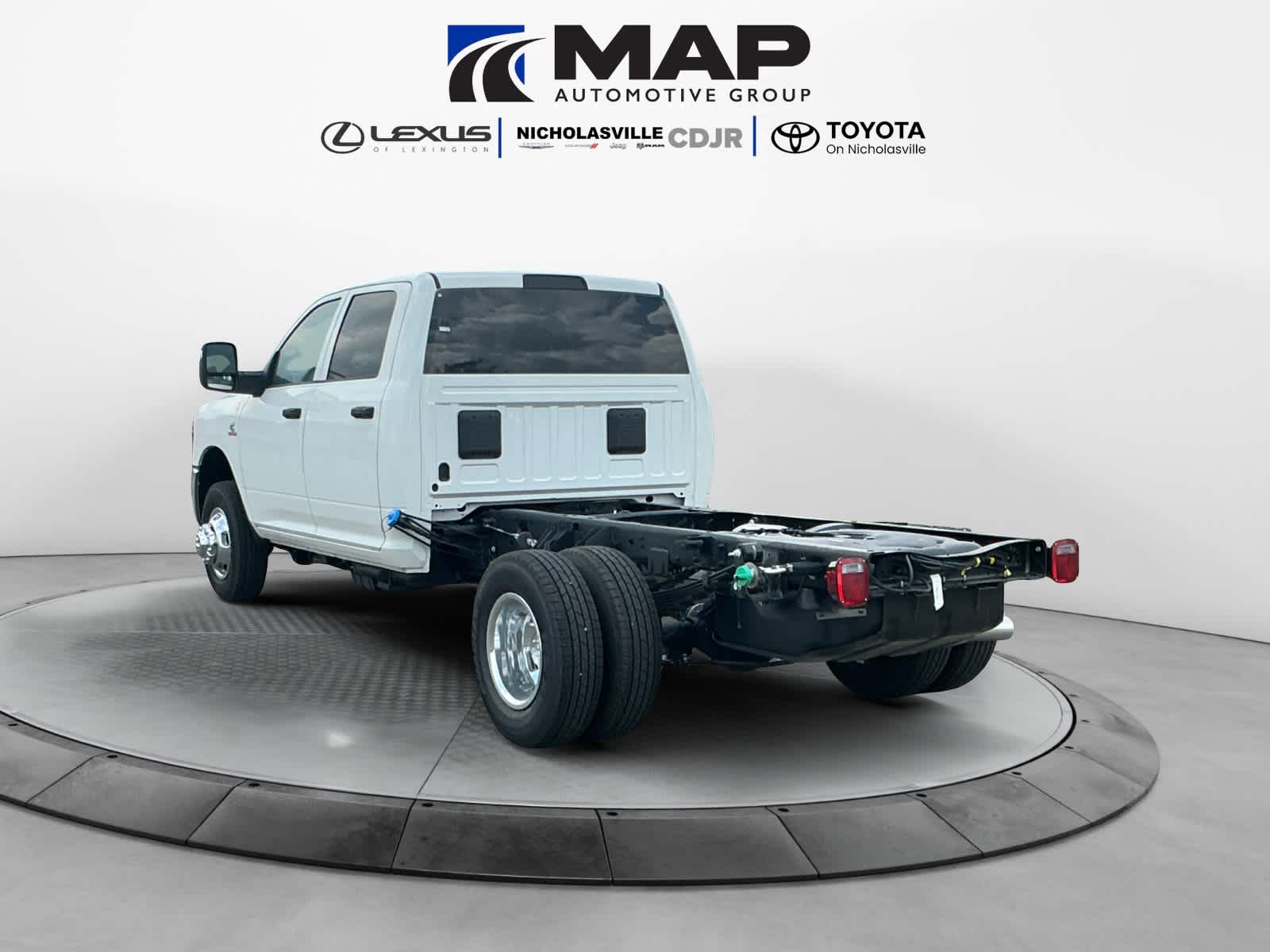 2026 RAM Ram 3500 Chassis Cab RAM 3500 TRADESMAN CREW CAB CHASSIS 4X4 60' CA