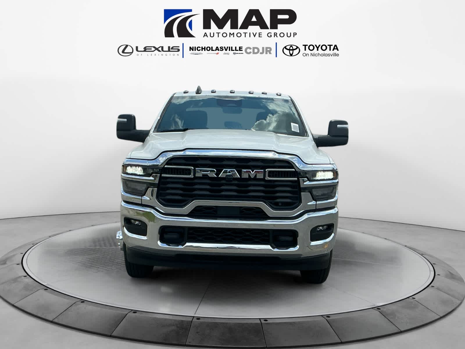 2026 RAM Ram 3500 Chassis Cab RAM 3500 TRADESMAN CREW CAB CHASSIS 4X4 60' CA
