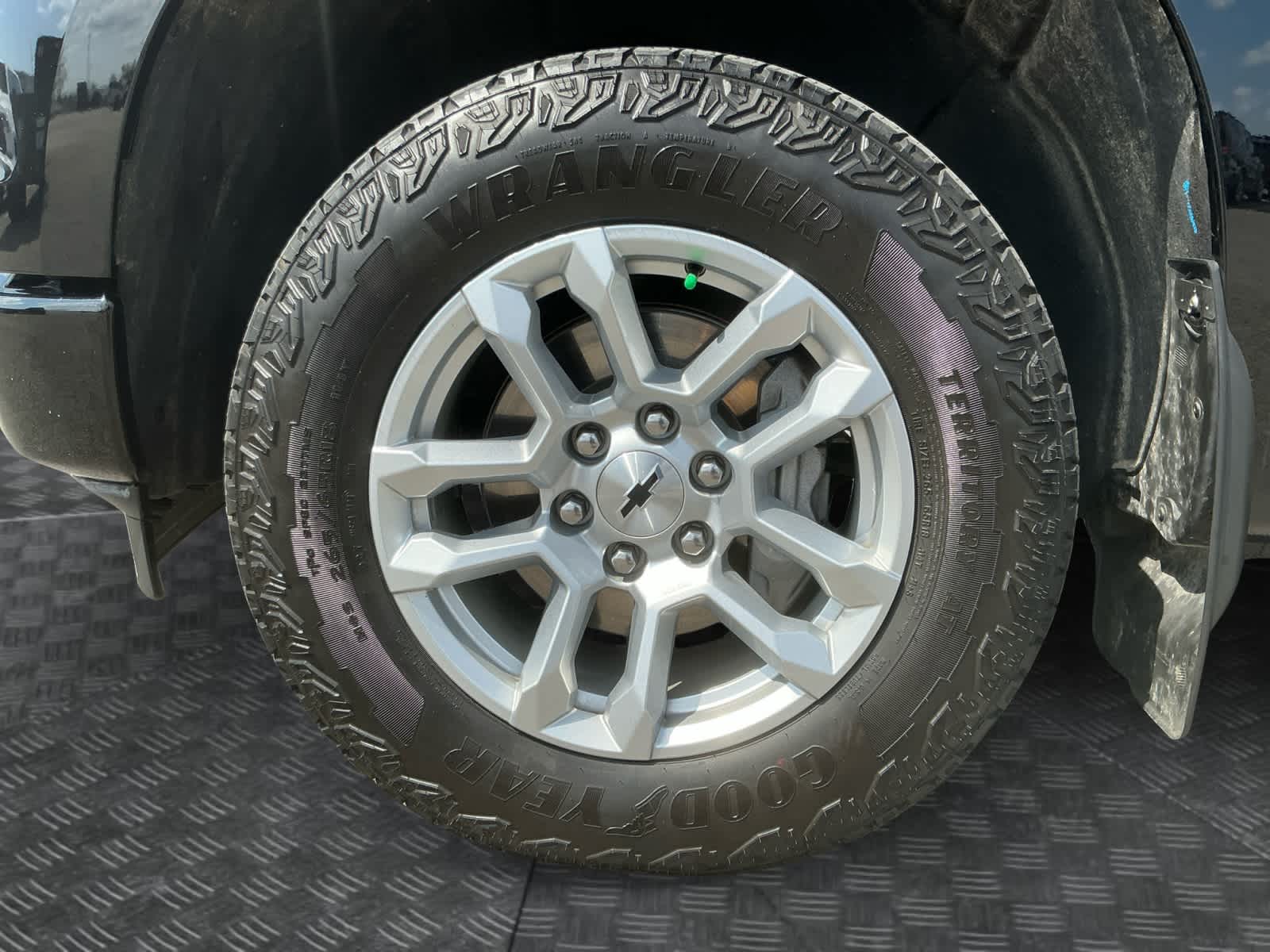 2024 Chevrolet Silverado 1500 4WD Crew Cab Short Bed RST