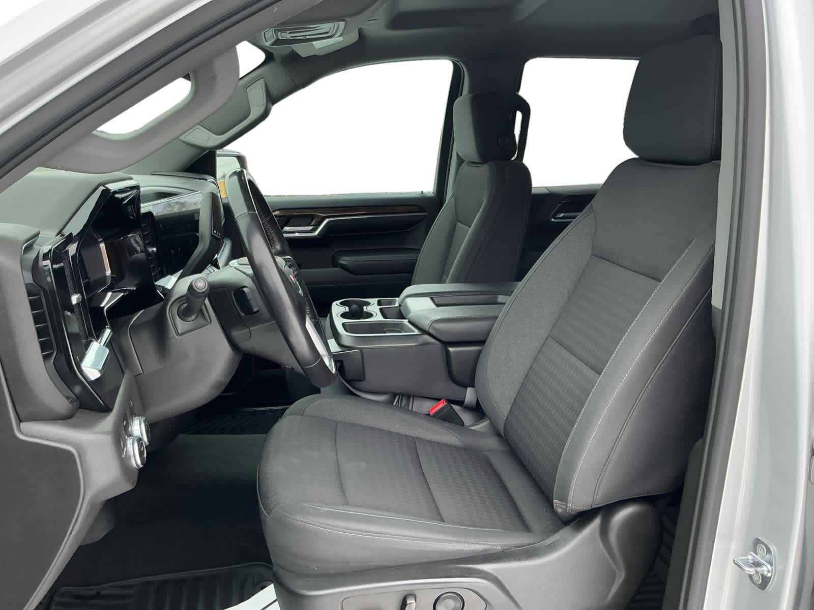 2022 GMC Sierra 1500 4WD Crew Cab Short Box SLE