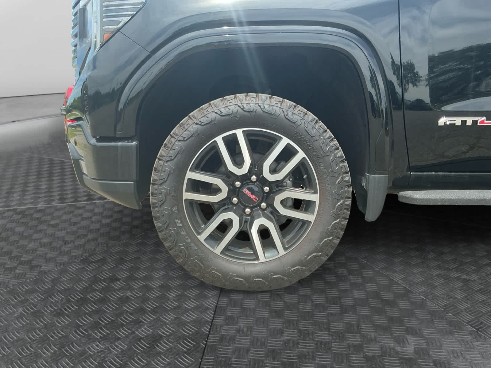 2022 GMC Sierra 1500 4WD Crew Cab Short Box AT4
